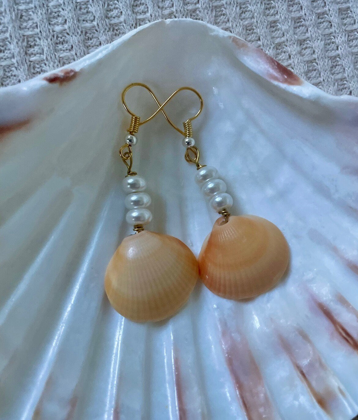 Seashell Pearl Dangle Earrings